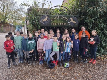 Klassenfahrt der Giraffen, L&ouml;wen und Marienk&auml;fer